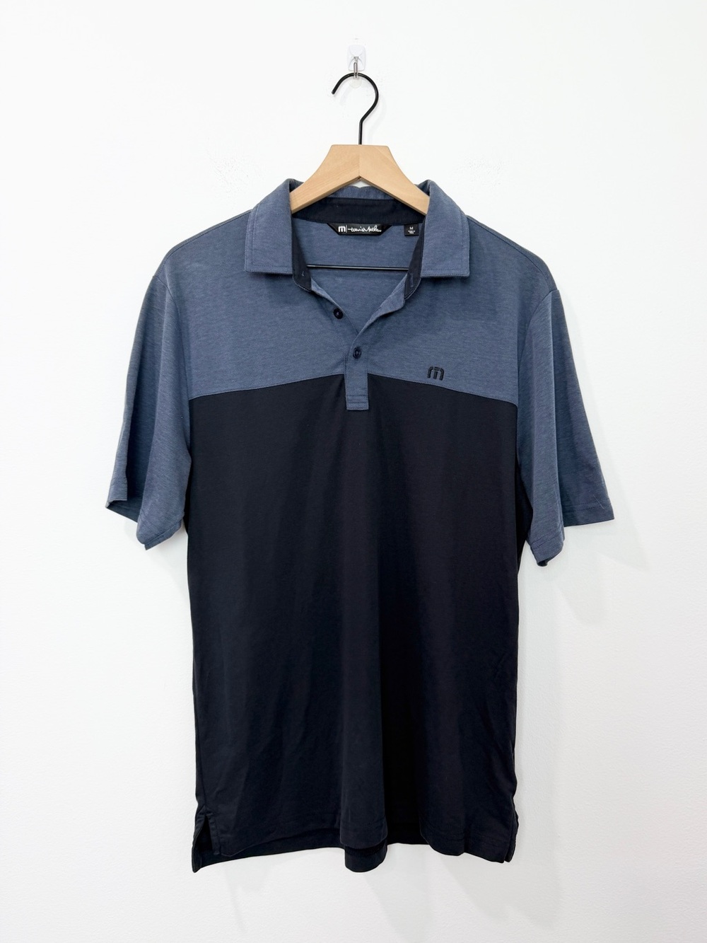 Travis Mathew Pima Cotton Polo Men’s Short Sleeve Shirt Size Medium Blue
